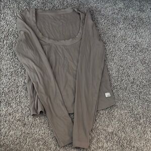 Vuori Taupe Ribbed Ling Sleeve